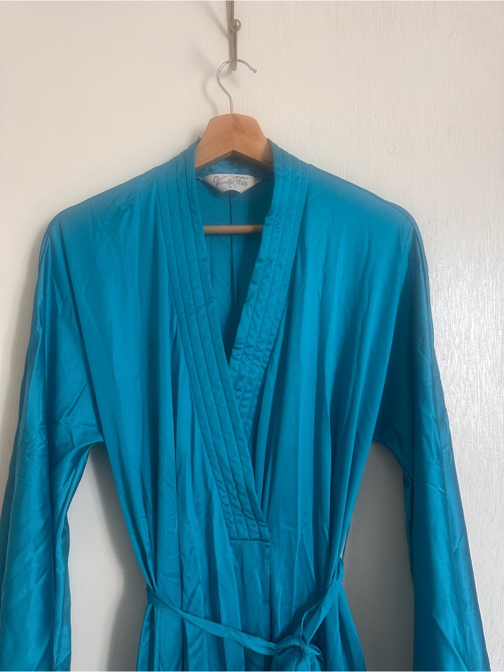 Vintage Vanity Fair Vibrant Teal Satin Wrap Robe